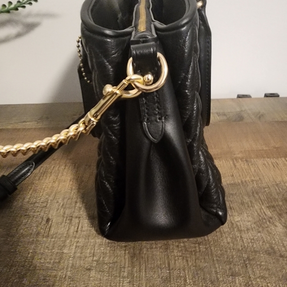 Coach quilted purse - Picture 3 of 6